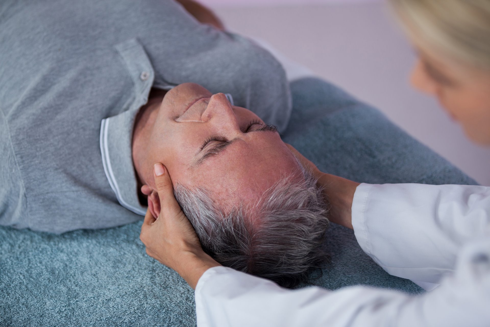 Massages pour séniors à domicile près de Toulouse